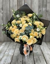 Букет цветов из:  Розы и Лизиантусы #REPLACE_PRED# Кучерле