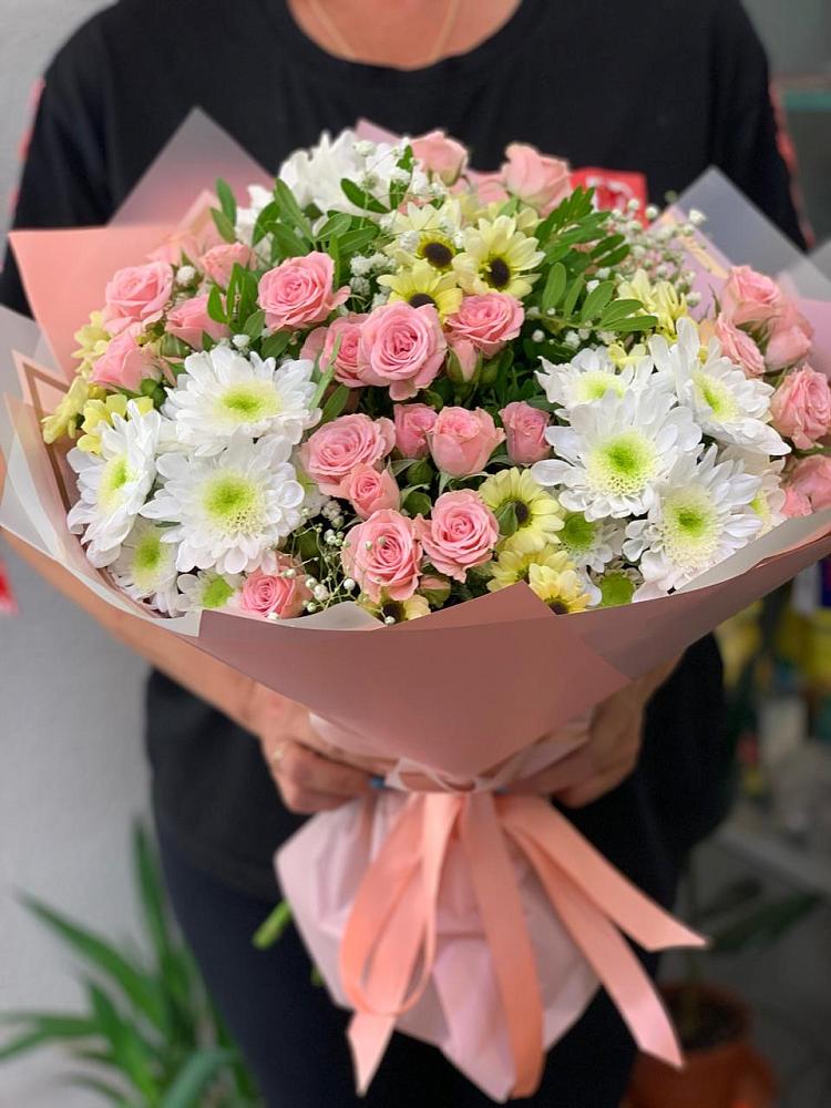 Букет цветов из: Розы и Хризантемы в Кучерле