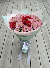 Букет цветов из:  Альстромерии в Кучерле