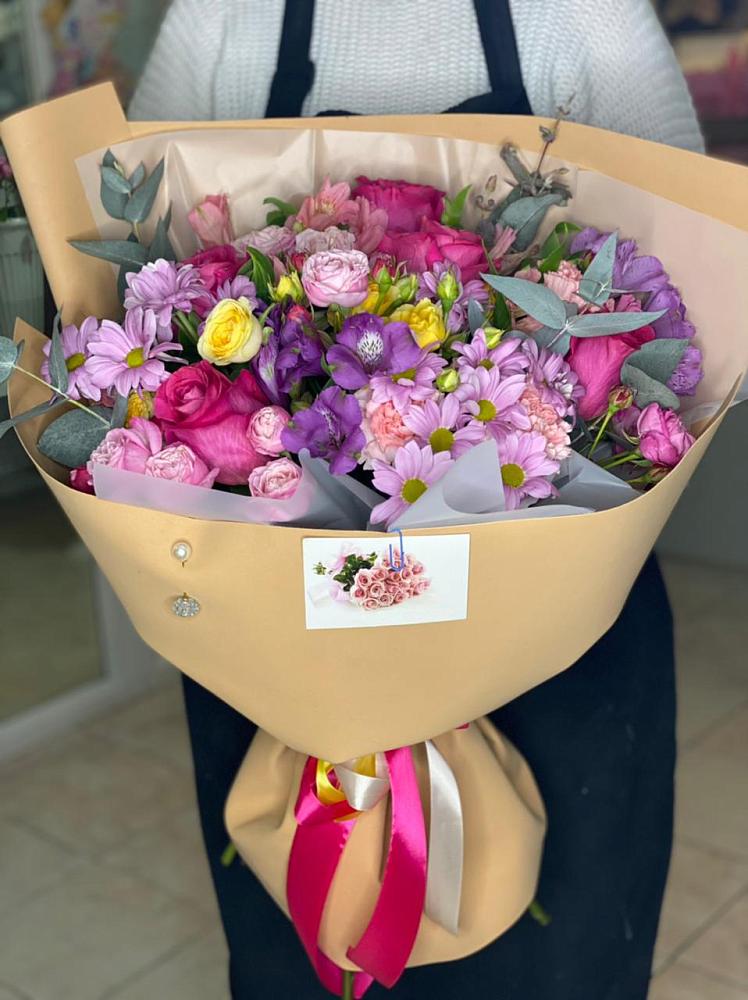 Букет цветов из: Хризантемы, Гвоздики и Альстромерии в Кучерле