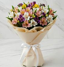 Букет цветов из:  Альстромерии в Кучерле