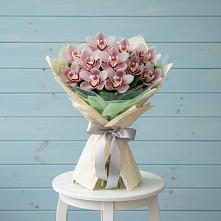 Букет цветов из:  Орхидеи и Розы #REPLACE_PRED# Кучерле