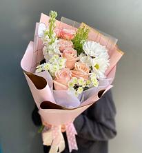 Букет цветов из:  Хризантемы и Розы в Кучерле