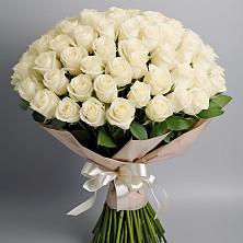 Букет 101 беля роза Белоснежка в Кучерле