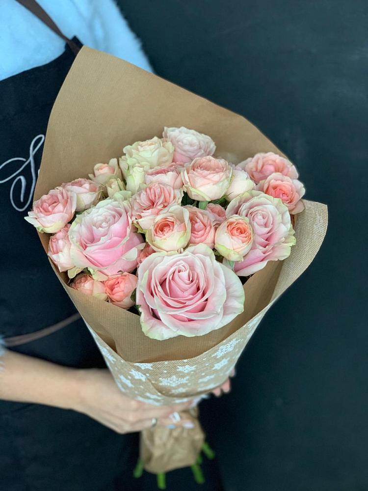 Букет цветов из: Хризантемы и Розы в Кучерле