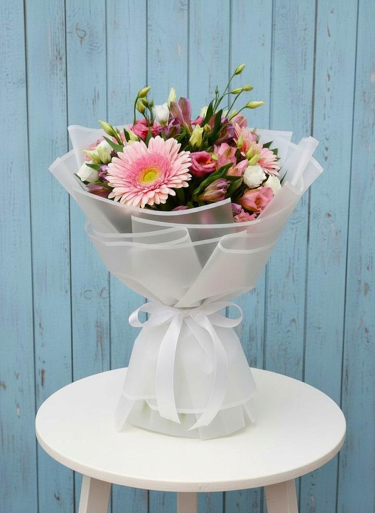 Букет цветов из: Герберы, Альстромерии и Лизиантусы в Кучерле