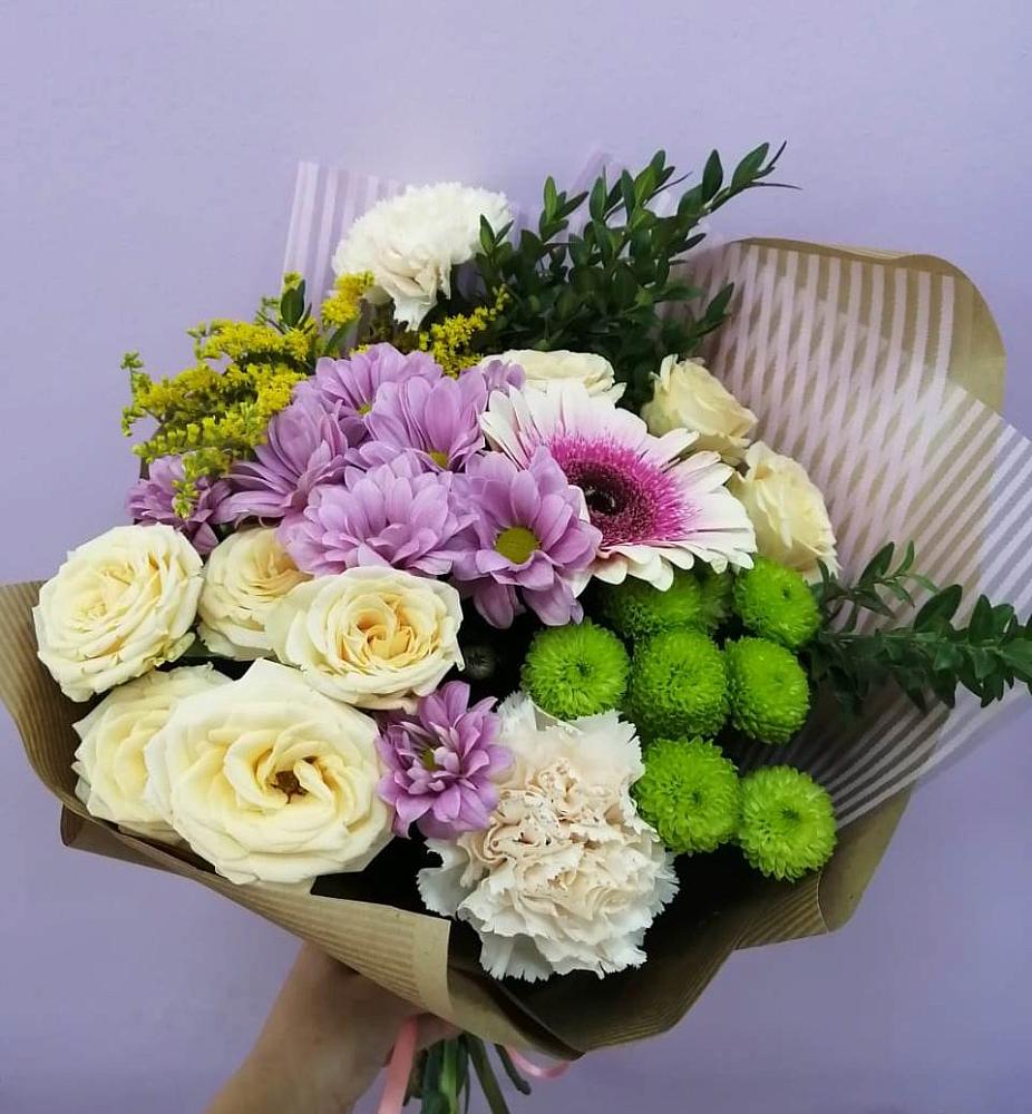 Букет цветов из: Хризантемы, Розы, Гвоздики и Герберы в Кучерле