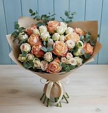 Букет цветов из:  Альстромерии и Розы в Кучерле